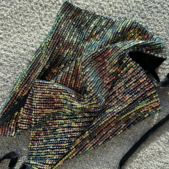 Backless sequin top - Picture 3 of 5